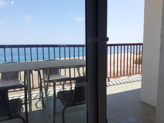 Appartement vue mer et plage première ligne